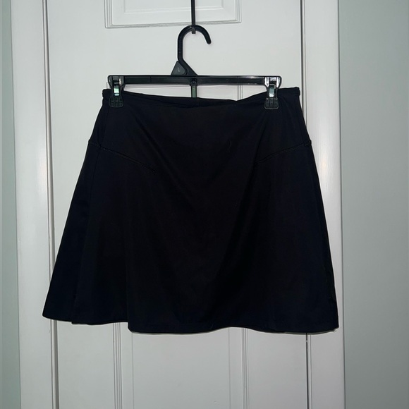 Old Navy Dresses & Skirts - Exercise / Tennis Skort